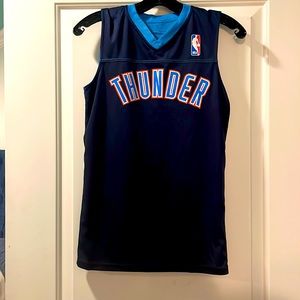 Like new Thunder NBA Youth Jersey